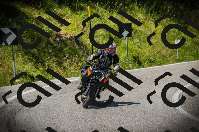 202507121158-DSC00479_c1_