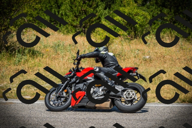 202507121202-DSC00579_c1_