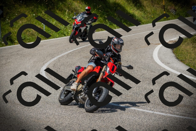 202507121210-DSC00774_c1_