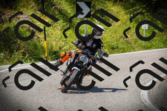 202507121222-DSC00904_c1_