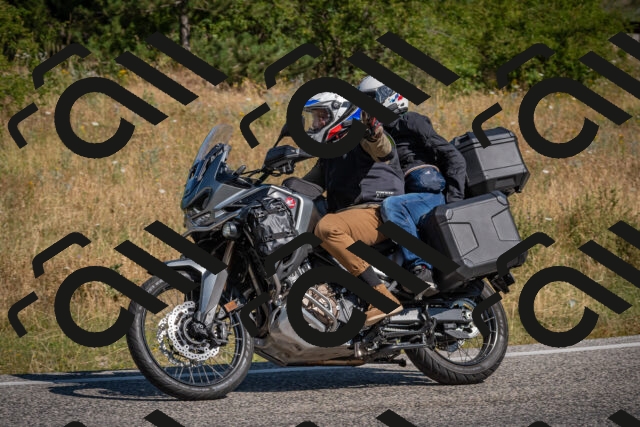 20250719100935-_5004269_am_