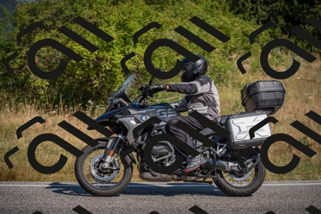 20250719101138-_5004281_am_