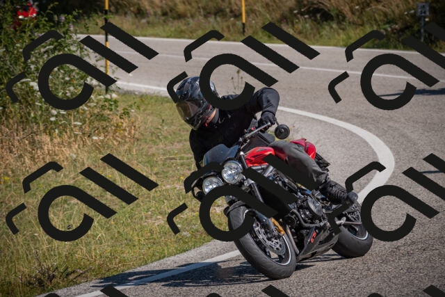 20250719101331-_5004298_am_