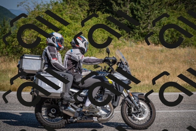 20250719101349-_5004312_am_