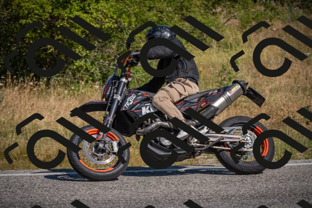 20250719101401-_5004323_am_