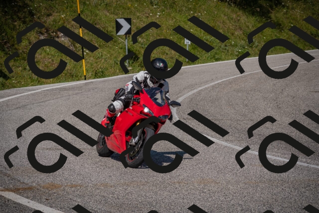 20250719101430-_5004336_am_