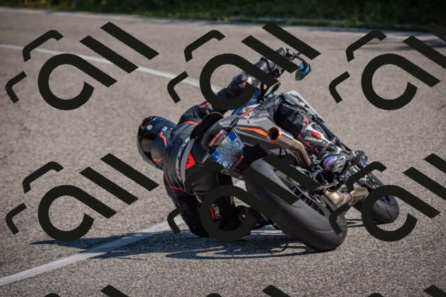 20250719101622-_5004363_am_