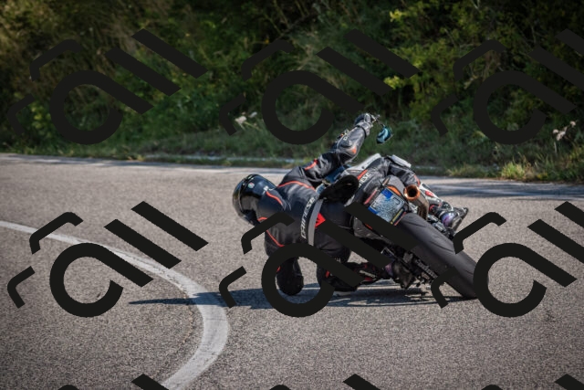 20250719101622-_5004365_am_