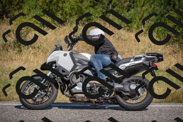 20250719102409-_5004426_am_