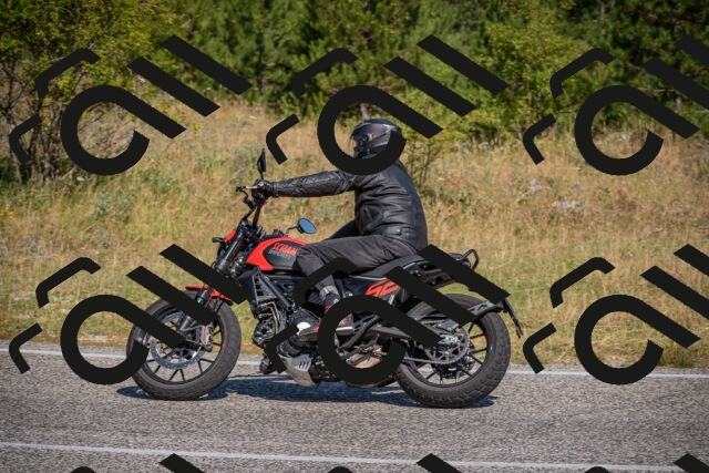 20250719102554-_5004445_am_