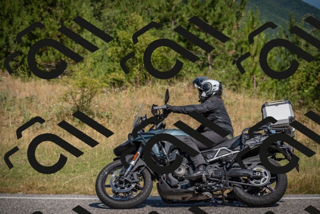 20250719102916-_5004472_am_