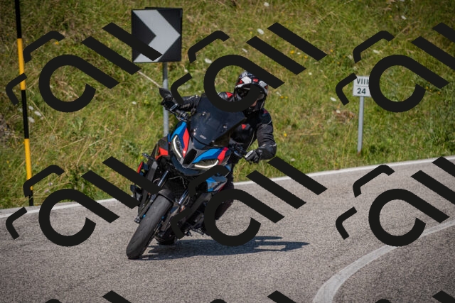 20250719103037-_5004481_am_