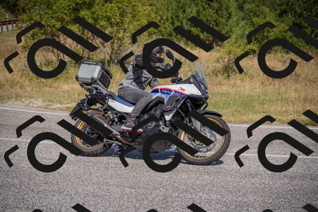 20250719103123-_5004515_am_