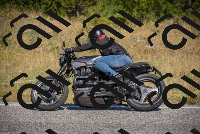 20250719103128-_5004521_am_