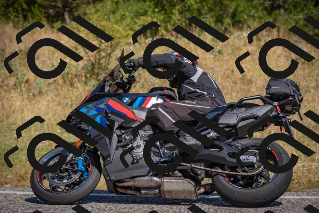 20250719103344-_5004528_am_