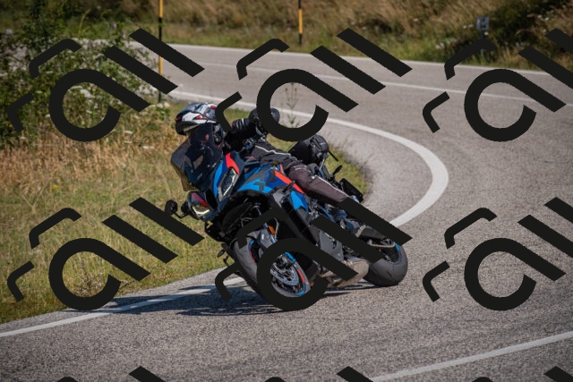 20250719103507-_5004547_am_