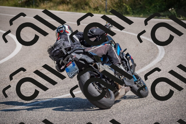 20250719103623-_5004577_am_