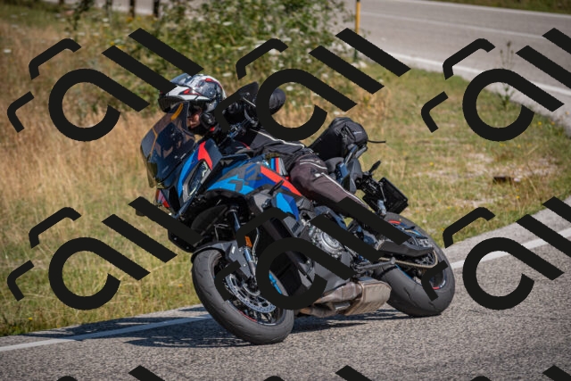 20250719103655-_5004580_am_