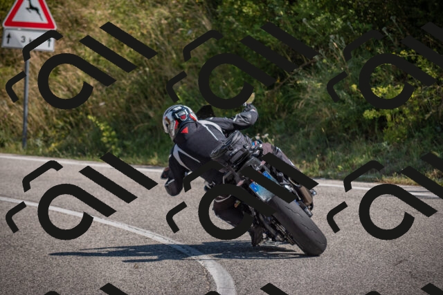 20250719103745-_5004593_am_