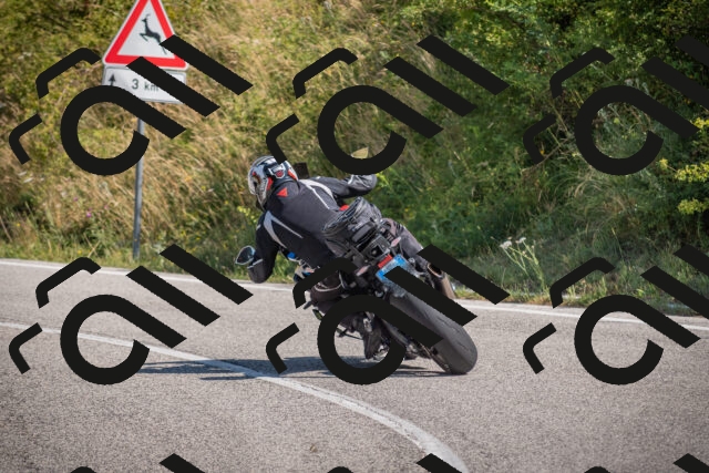 20250719103745-_5004594_am_