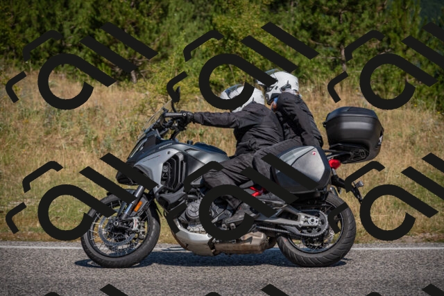 20250719103752-_5004597_am_