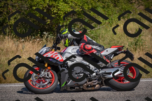 20250719103804-_5004605_am_