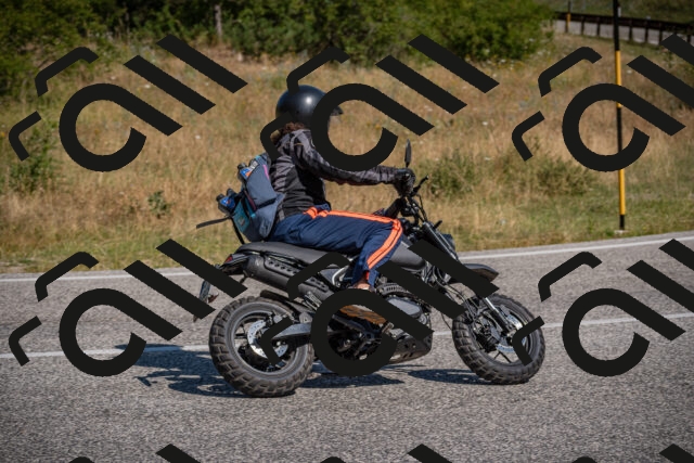 20250719103858-_5004618_am_