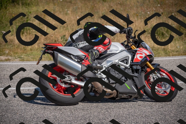 20250719103911-_5004637_am_