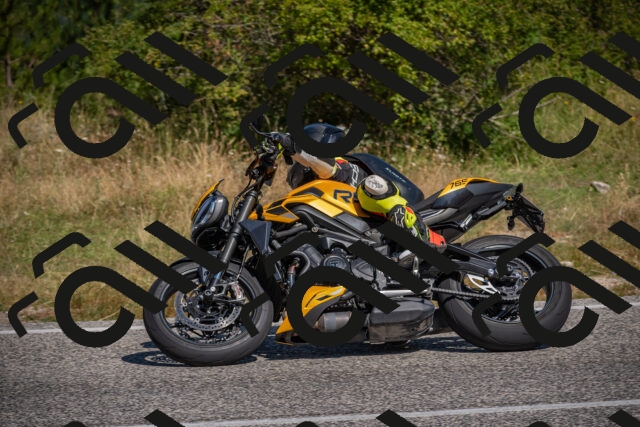 20250719104007-_5004654_am_