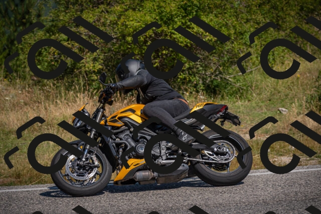 20250719104010-_5004658_am_