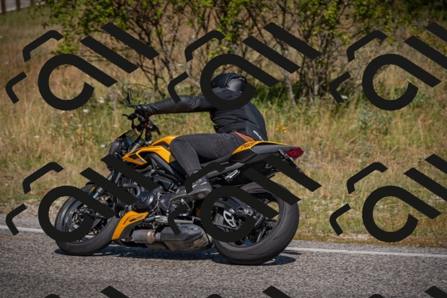 20250719104011-_5004659_am_