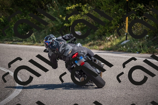 20250719104018-_5004664_am_