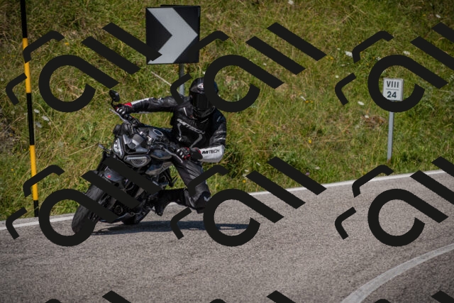 20250719104057-_5004665_am_