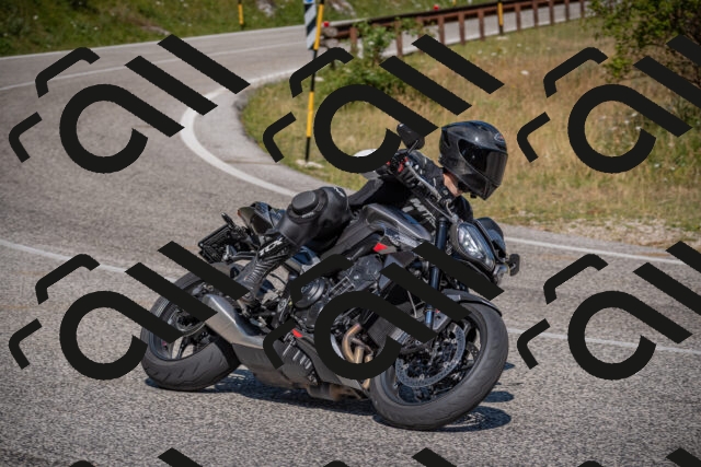 20250719104058-_5004668_am_