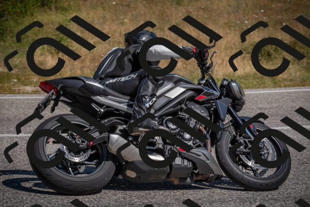 20250719104059-_5004670_am_