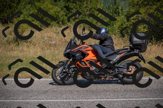 20250719104400-_5004708_am_