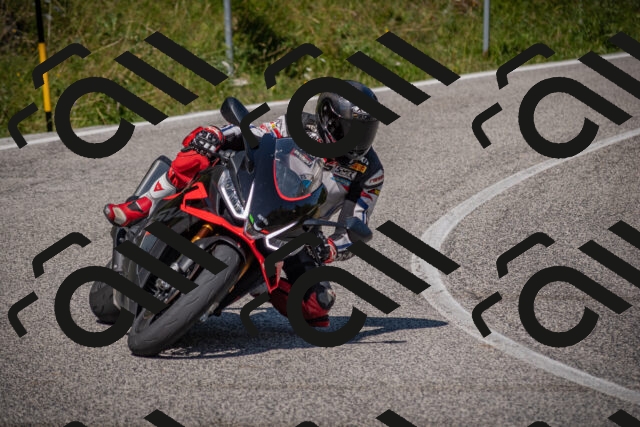 20250719104506-_5004713_am_