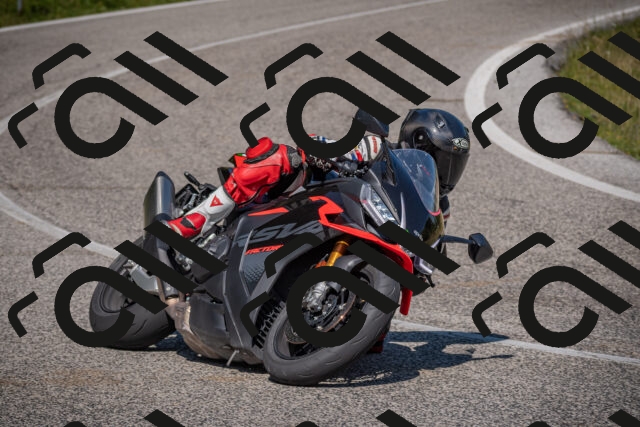 20250719104506-_5004714_am_