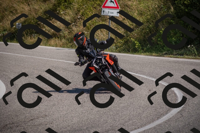 20250719104842-_5004738_am_