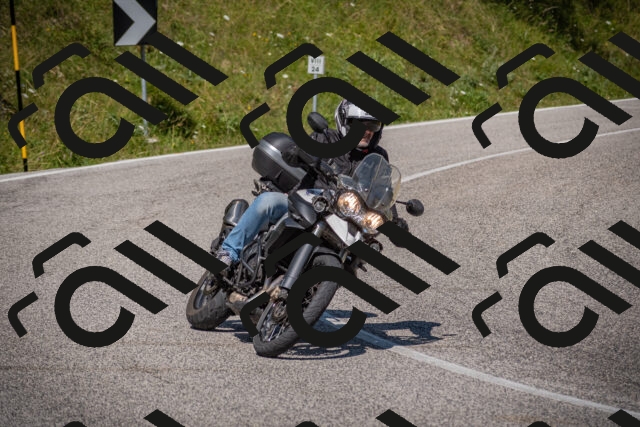 20250719104925-_5004750_am_