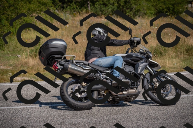 20250719104927-_5004752_am_