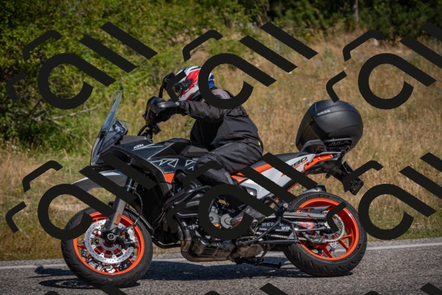 20250719104959-_5004763_am_