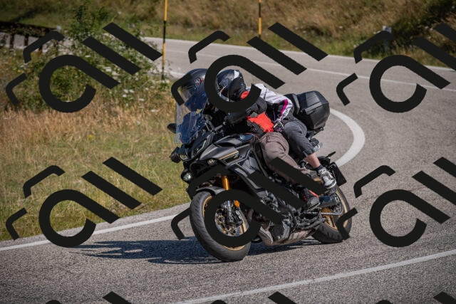 20250719105009-_5004765_am_