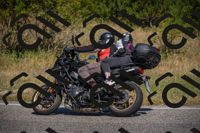 20250719105010-_5004768_am_