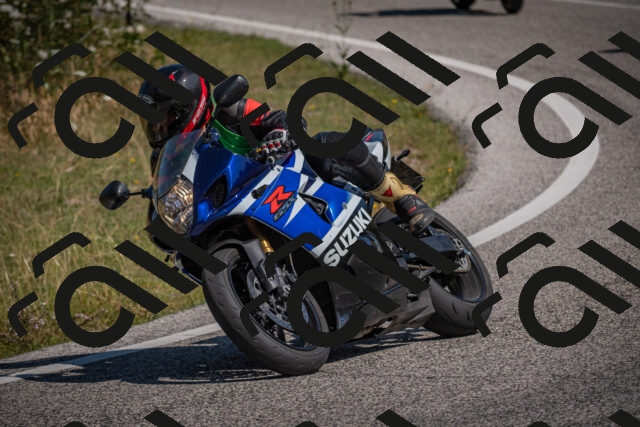 20250719105025-_5004770_am_