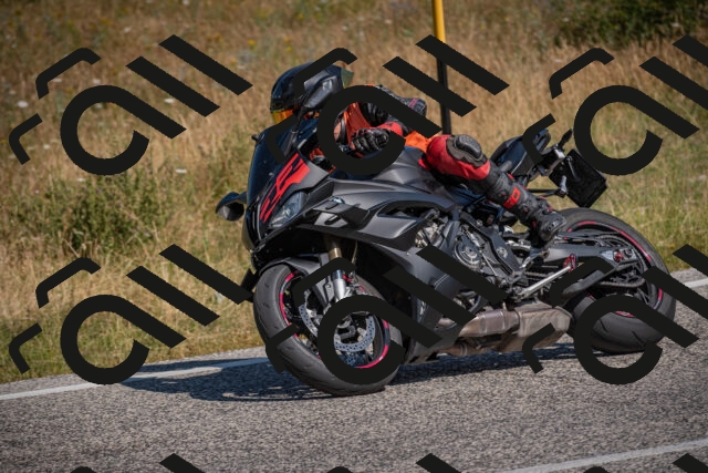 20250719105027-_5004773_am_