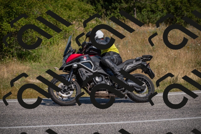 20250719105035-_5004791_am_