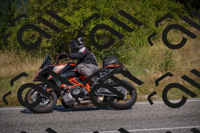 20250719105040-_5004804_am_