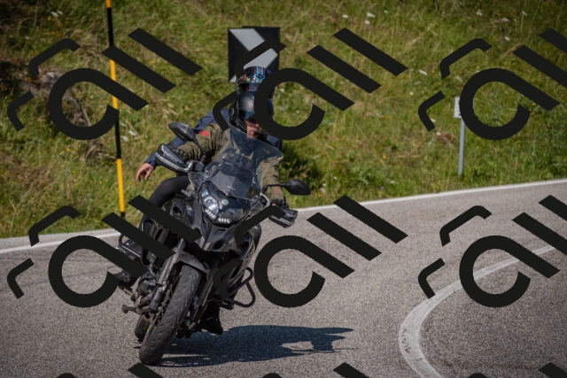 20250719105045-_5004805_am_