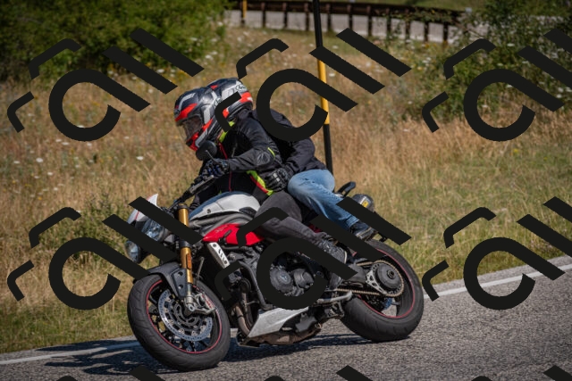 20250719105207-_5004847_am_